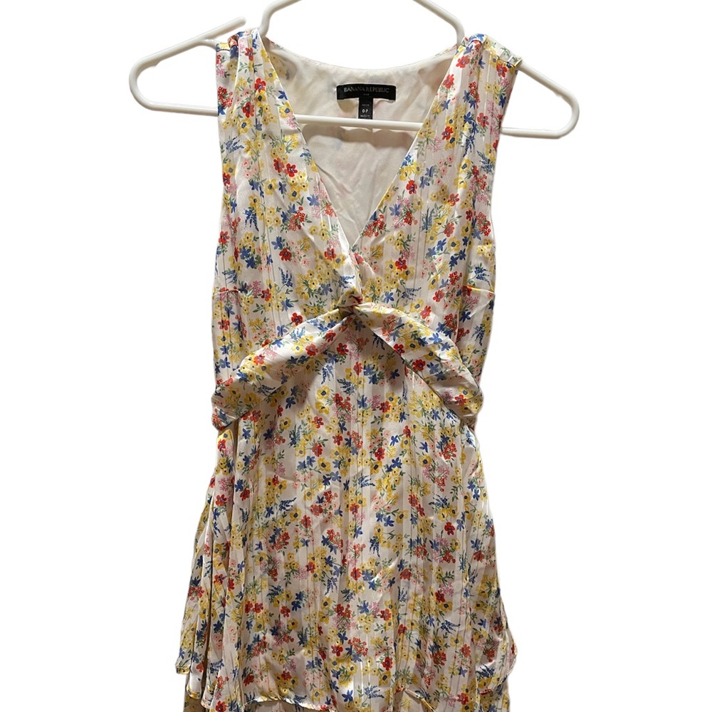 Banana Republic | Yellow Floral Ruffle V Neck Fit and Flare Dress size 0P
